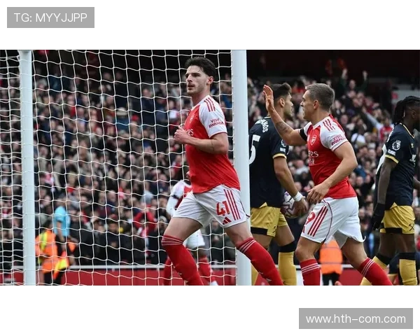 阿森纳4-0利兹联，马杜埃凯助攻造乌龙锁定胜局